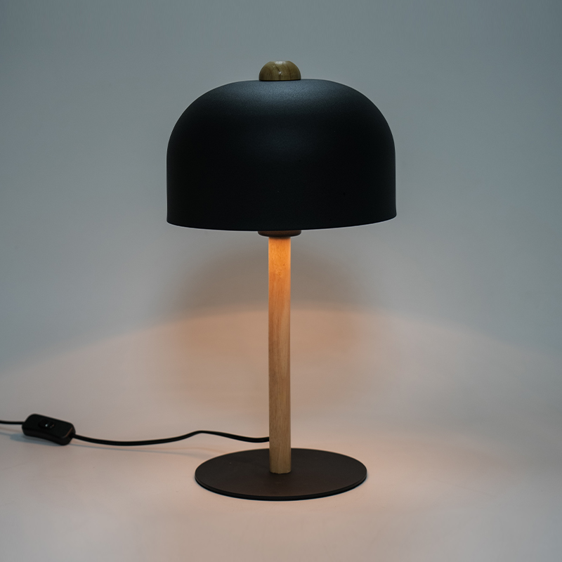 Nordisk retro dekorativ bordlampe