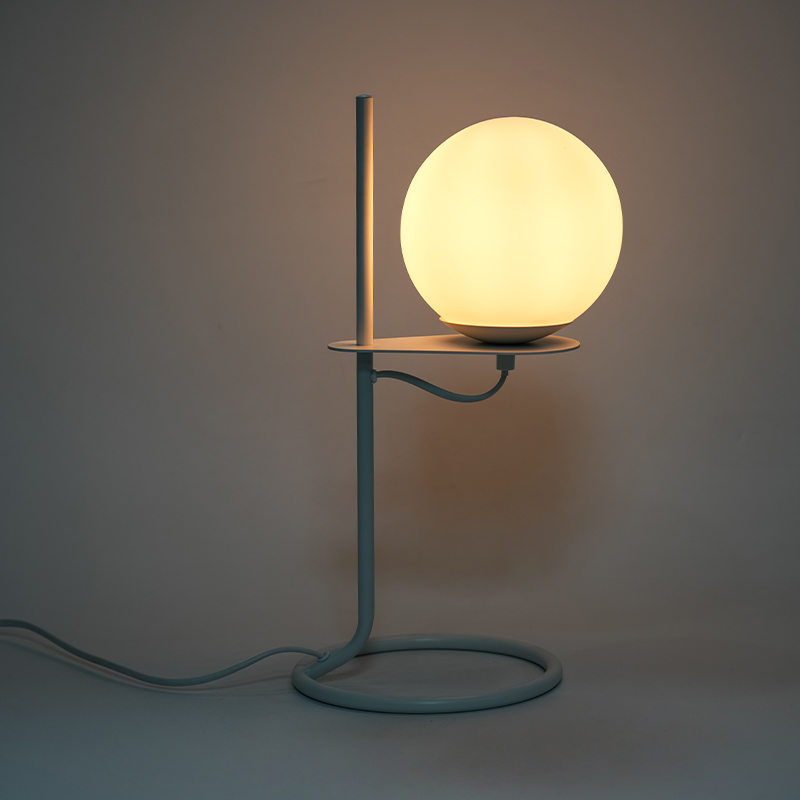 Enkel glassballbordlampe